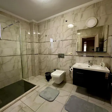 Casa Bianca Villa *